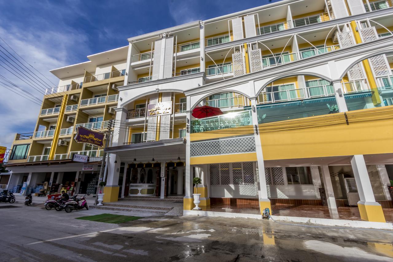 Hotel Triple Three Patong Exterior foto